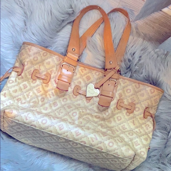 Vintage Dooney and Bourke handbag - Picture 1 of 11